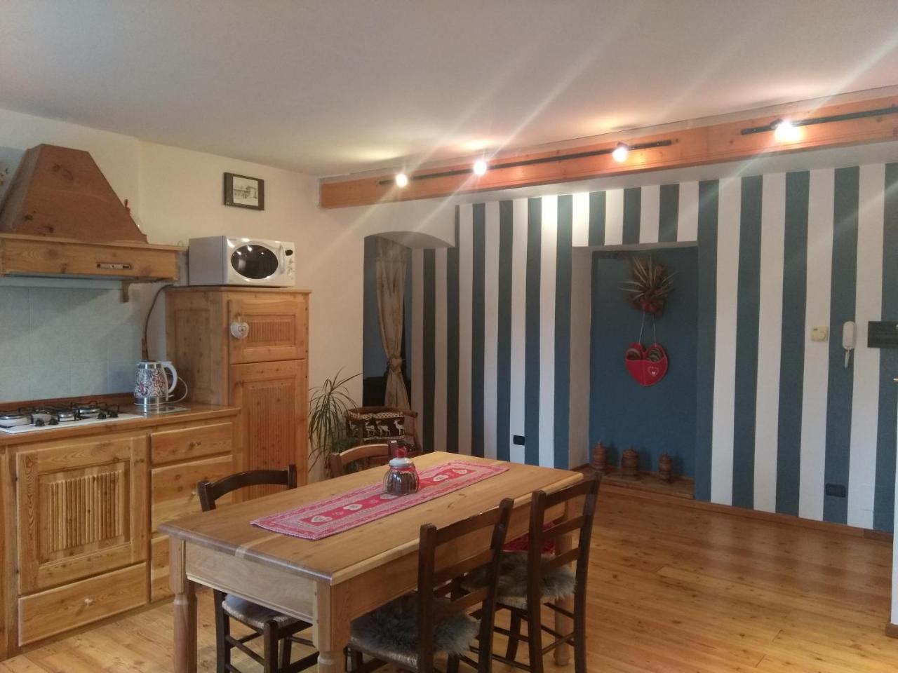 Appartement Maison Besenval à Aoste Extérieur photo
